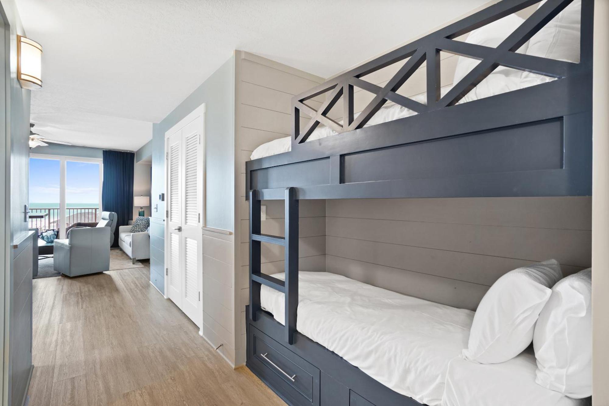 Calypso Beach Resort Tower 3 Rentals Panama City Beach Room photo